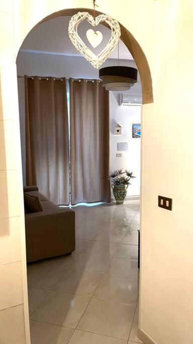 Mona House Accogliente Casa Vacanza 팔레르모 외부 사진